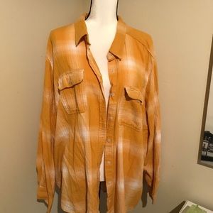 Women’s 2XL mustard color flannel shirt